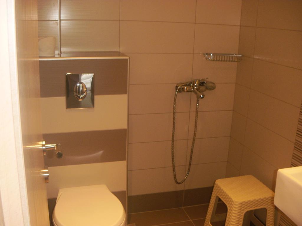 Klimis Rooms & Apartments Potos Kamer foto